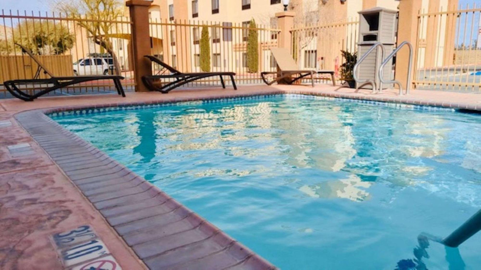 Surestay Plus Hotel By Best Western Yucca Valley Joshua Tree Exterior photo