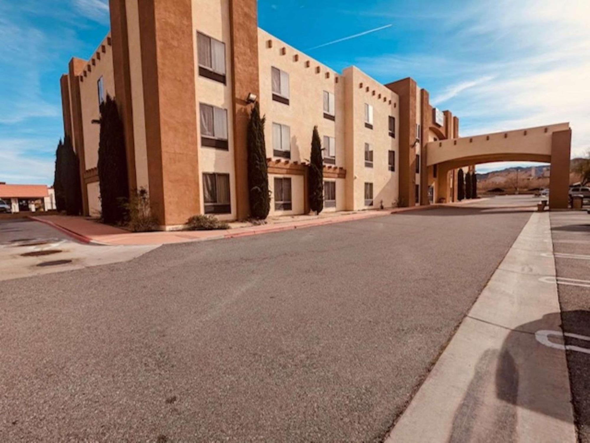 Surestay Plus Hotel By Best Western Yucca Valley Joshua Tree Exterior photo